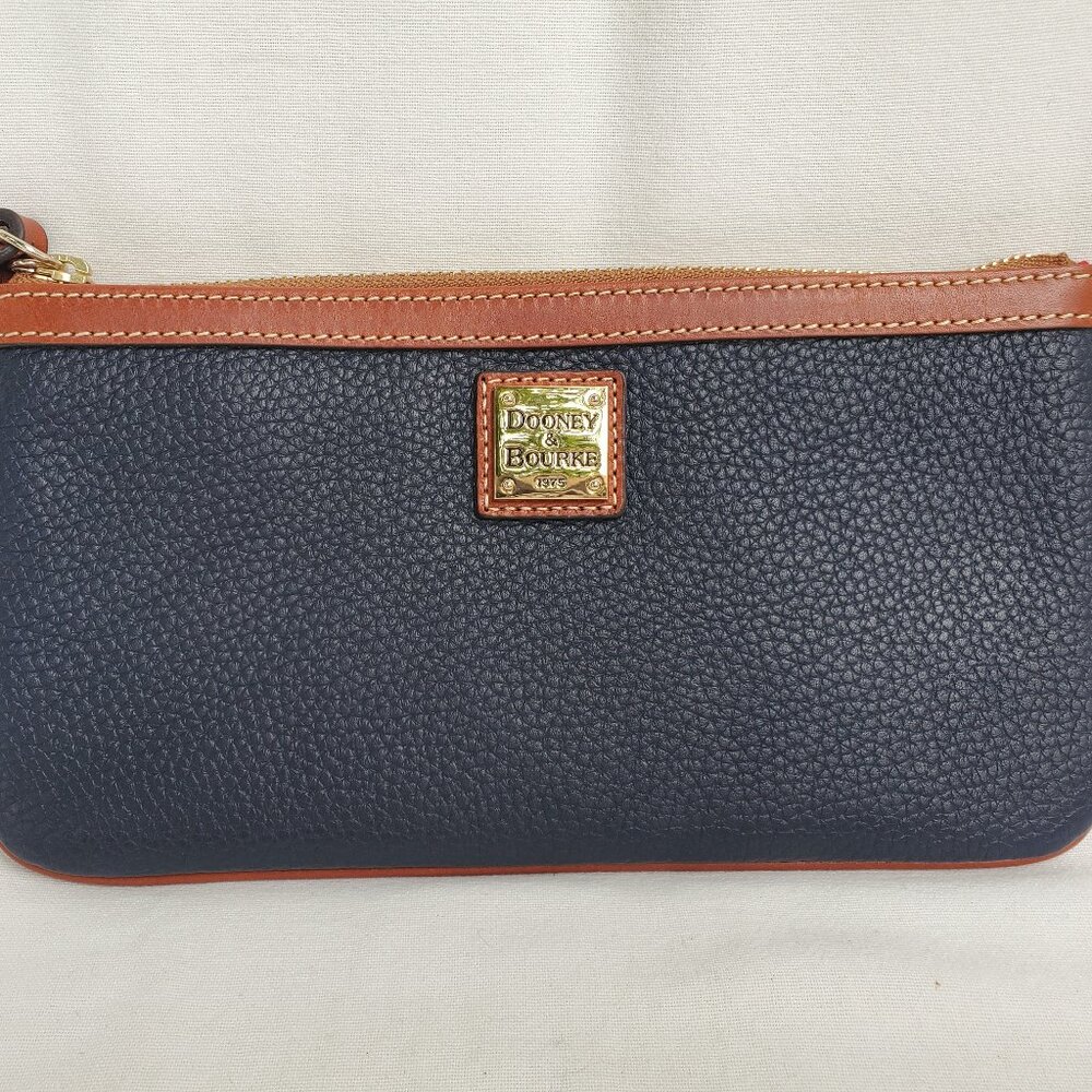 Dooney and Bourke Pebble Grain Slim Large Wristlet Navy Blue Missing Wrist Strap